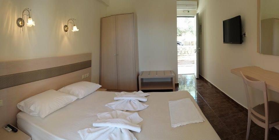 אלפוניסוס Voula Resort חדר תמונה