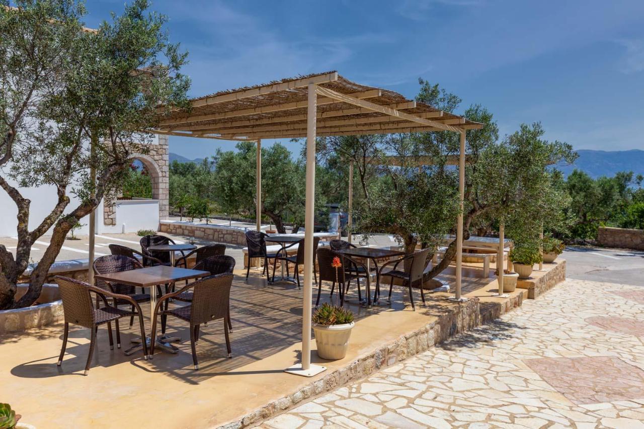 אלפוניסוס Voula Resort מראה חיצוני תמונה
