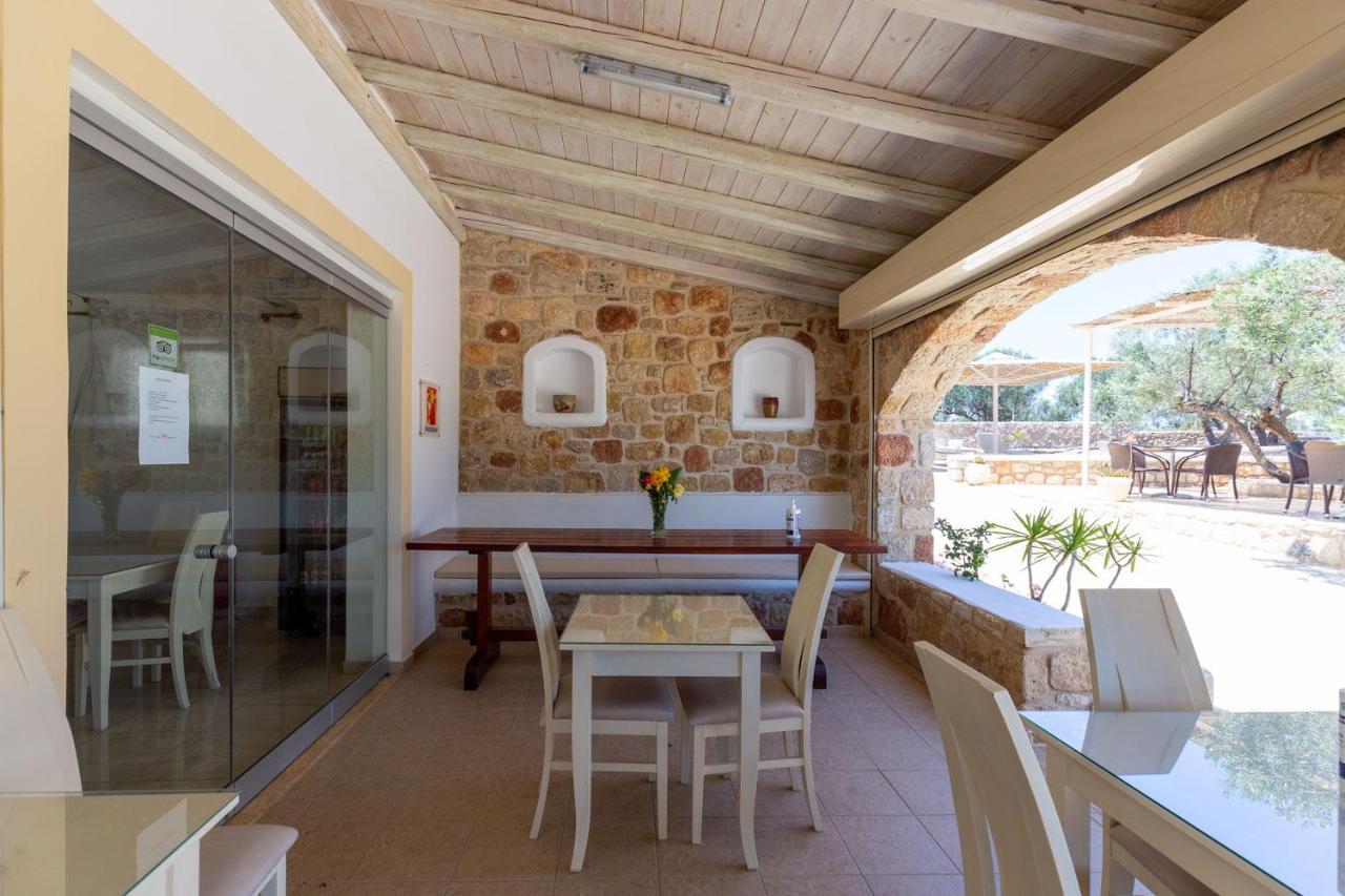 אלפוניסוס Voula Resort מראה חיצוני תמונה
