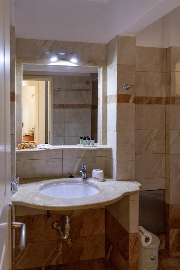 אלפוניסוס Voula Resort מראה חיצוני תמונה