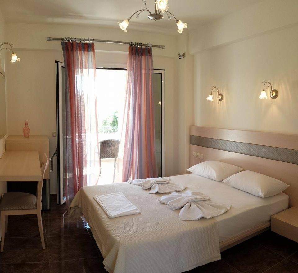 אלפוניסוס Voula Resort חדר תמונה