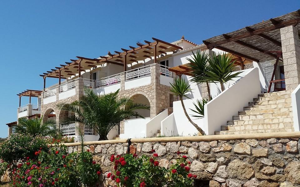 אלפוניסוס Voula Resort מראה חיצוני תמונה