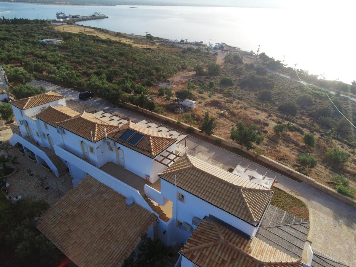 אלפוניסוס Voula Resort מראה חיצוני תמונה